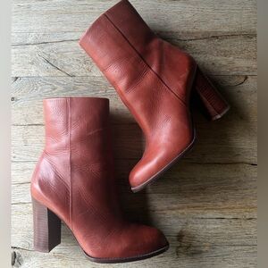 Sam Edelman Reyes Leather Boots in Rust 
Size 8